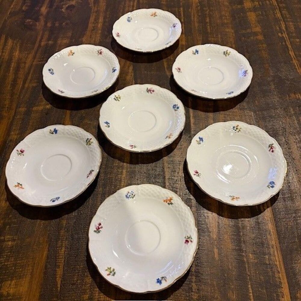 Vintage Thun Czechoslovakia Tradition Floral Gold Trim Porcelain Saucer 5.75"